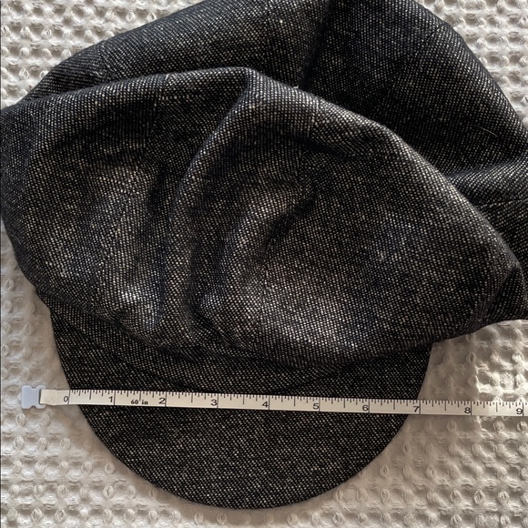 Classic Black Newsboy Cap - Picture 10 of 10